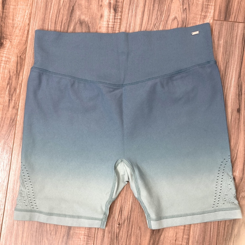 Victoria’s Secret. Pink sport. Two tone. Large.